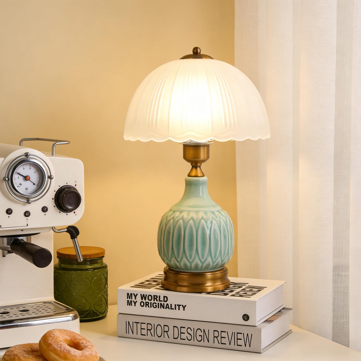 Ceramic Retro Table Lamp M645923